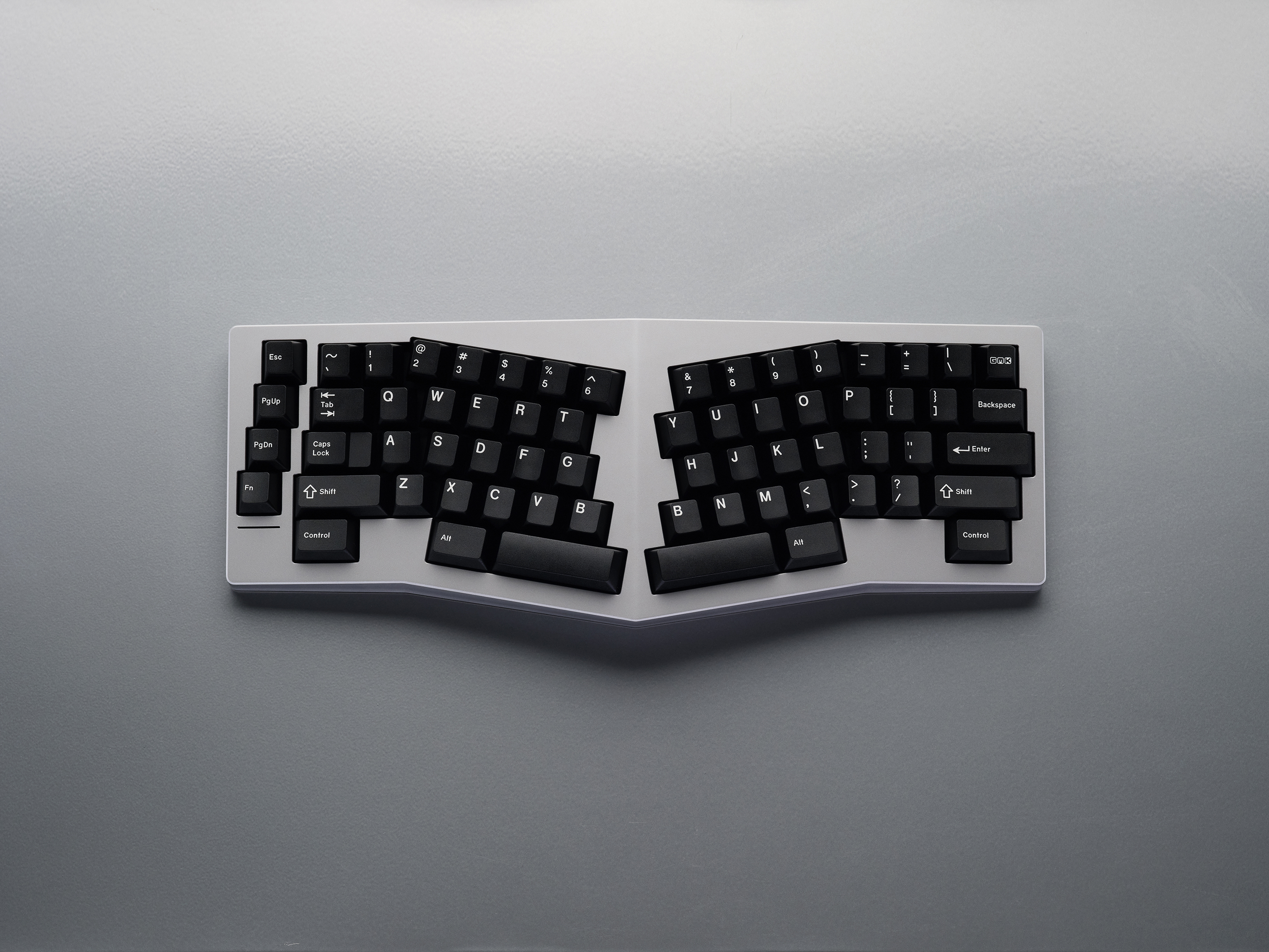 GMK CYL WoB (White on Black) GMK CYL WoB (White on Black)