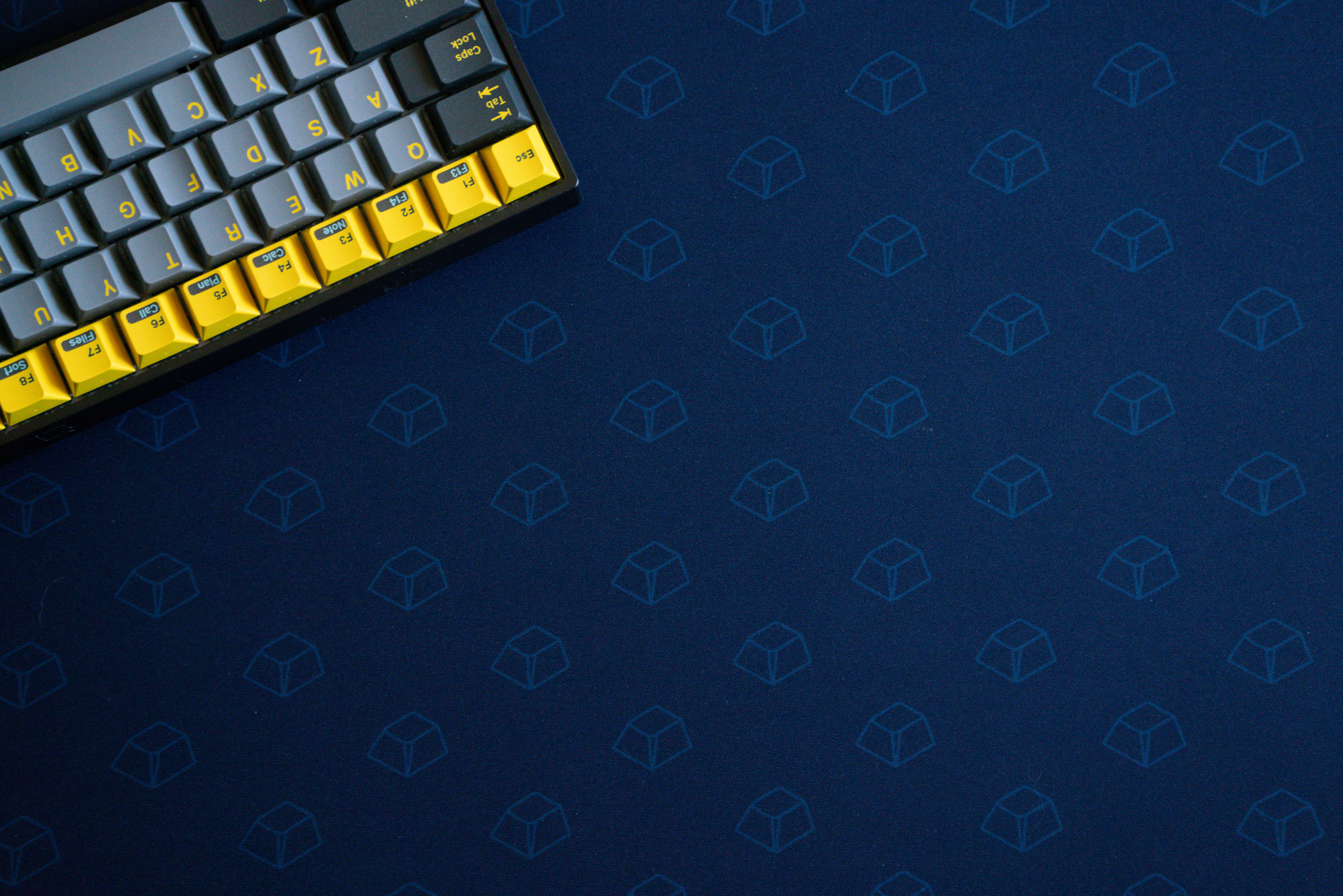 GMK Deskmat Blue