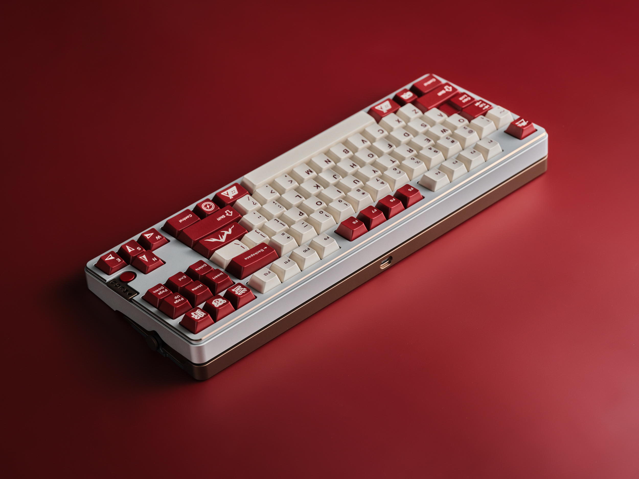 GMK CYL Camping R3 Keycaps Burgundy Set
