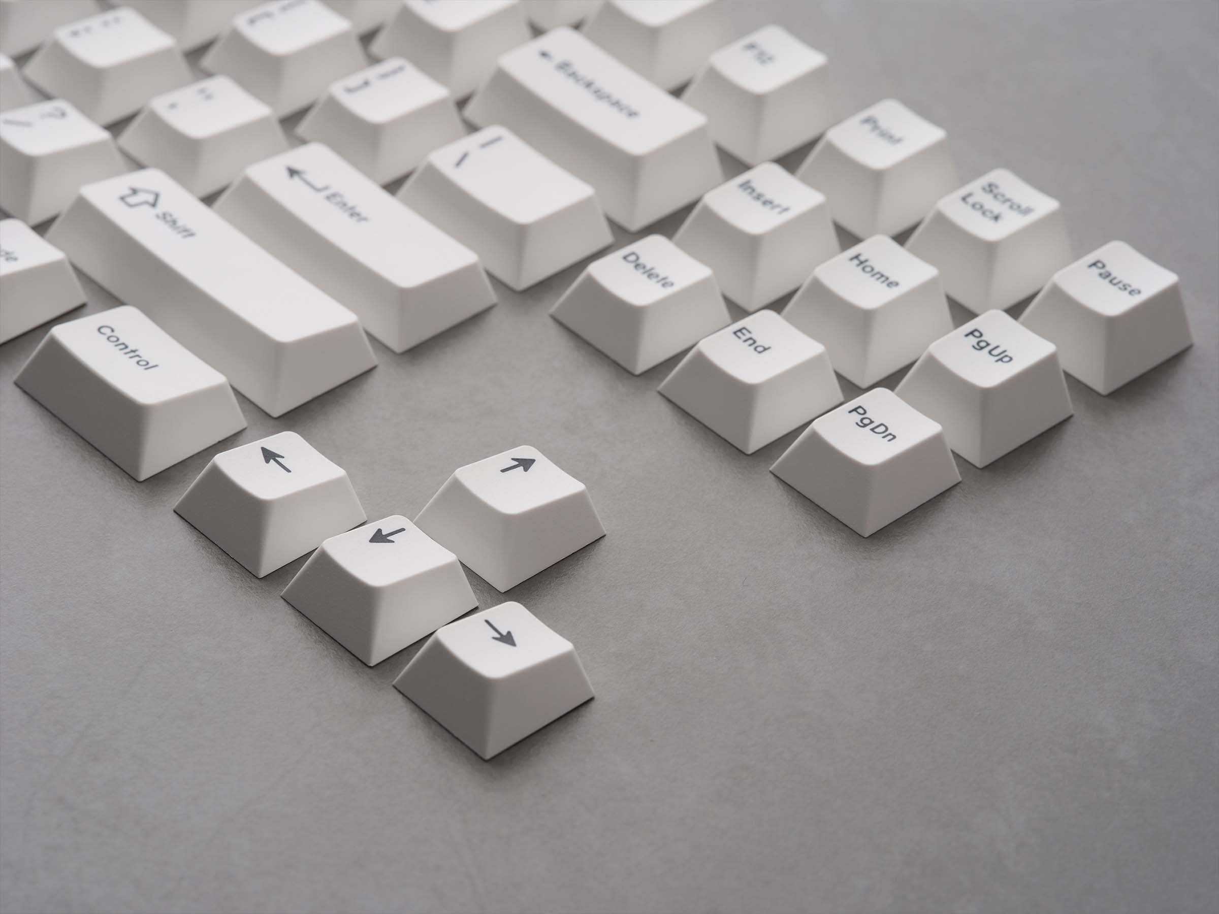 GMK CYL BoW Black on White Keycaps