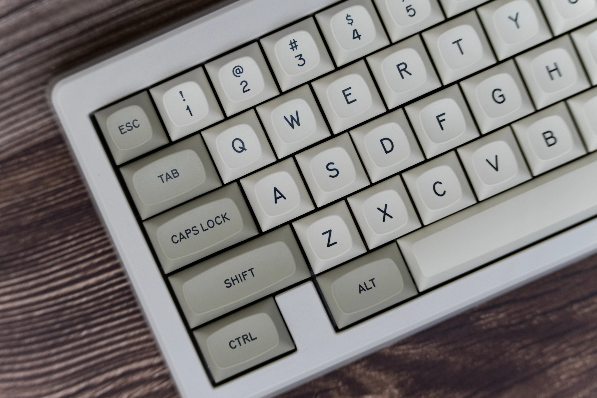 GMK MTNU Classic Beige Keycaps