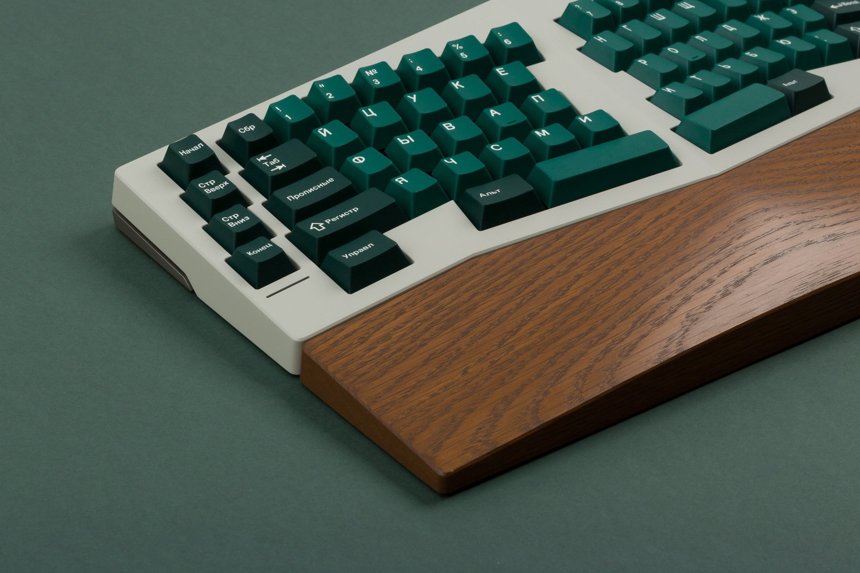 GMK CYL Taiga R2 Keycaps