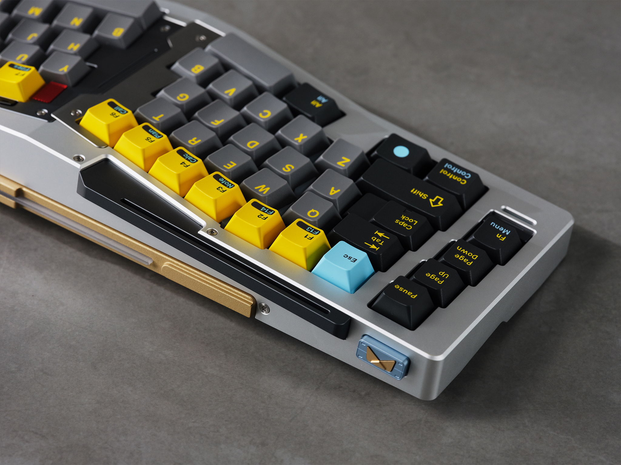 GMK CYL Quaderno Keycaps