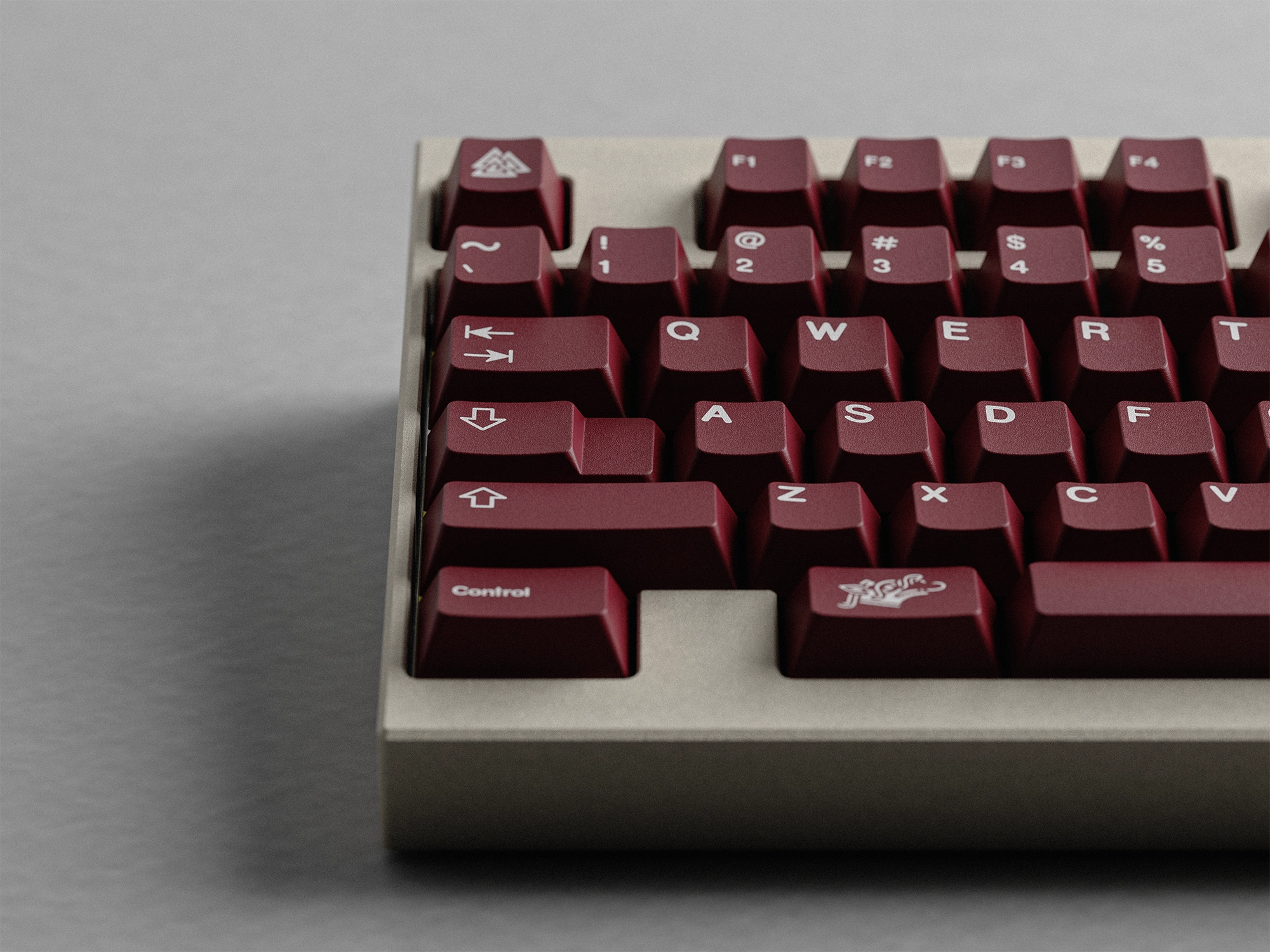 GMK CYL Blot R2 dark red Keycaps