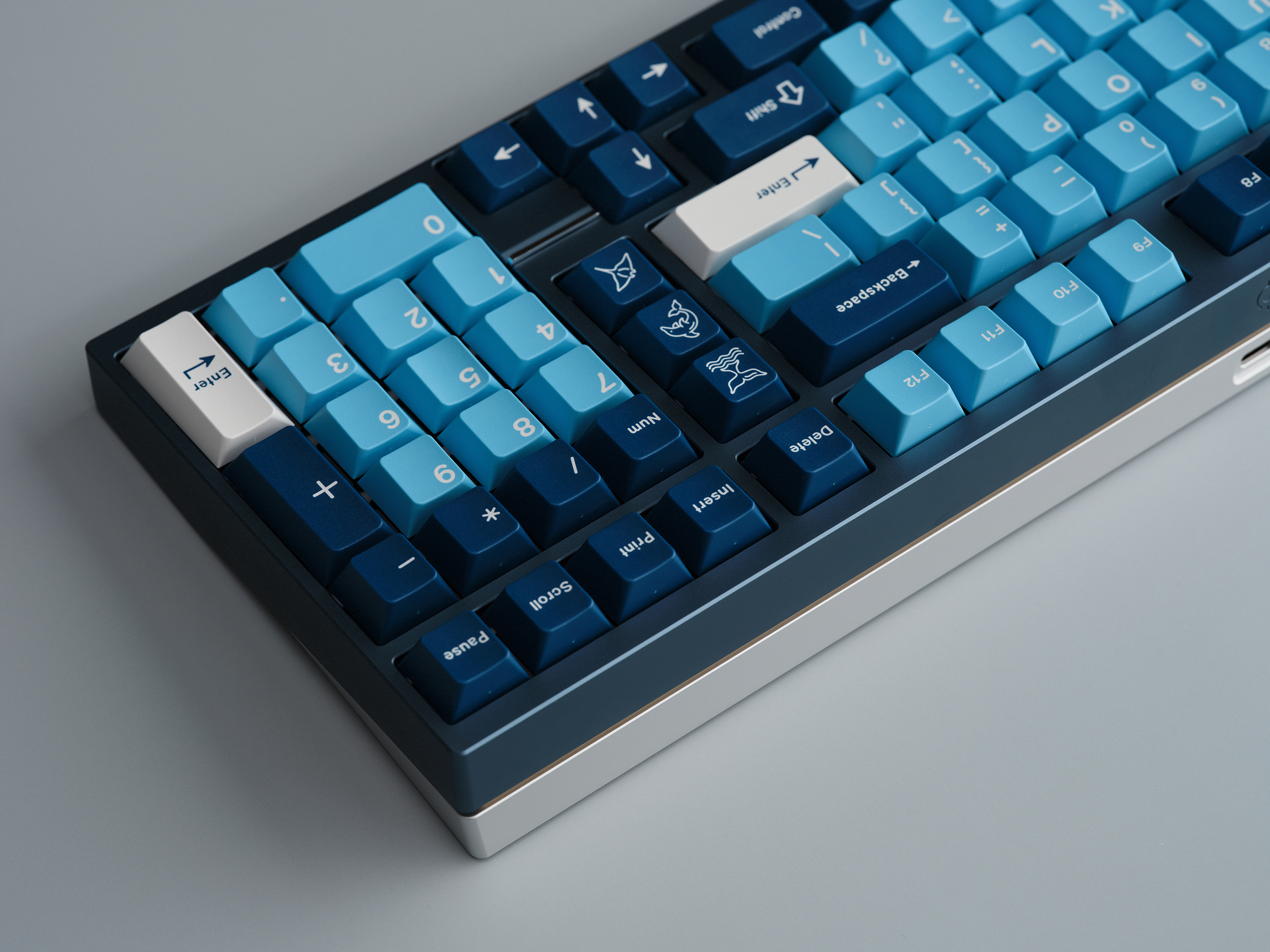GMK CYL Manta Keycaps
