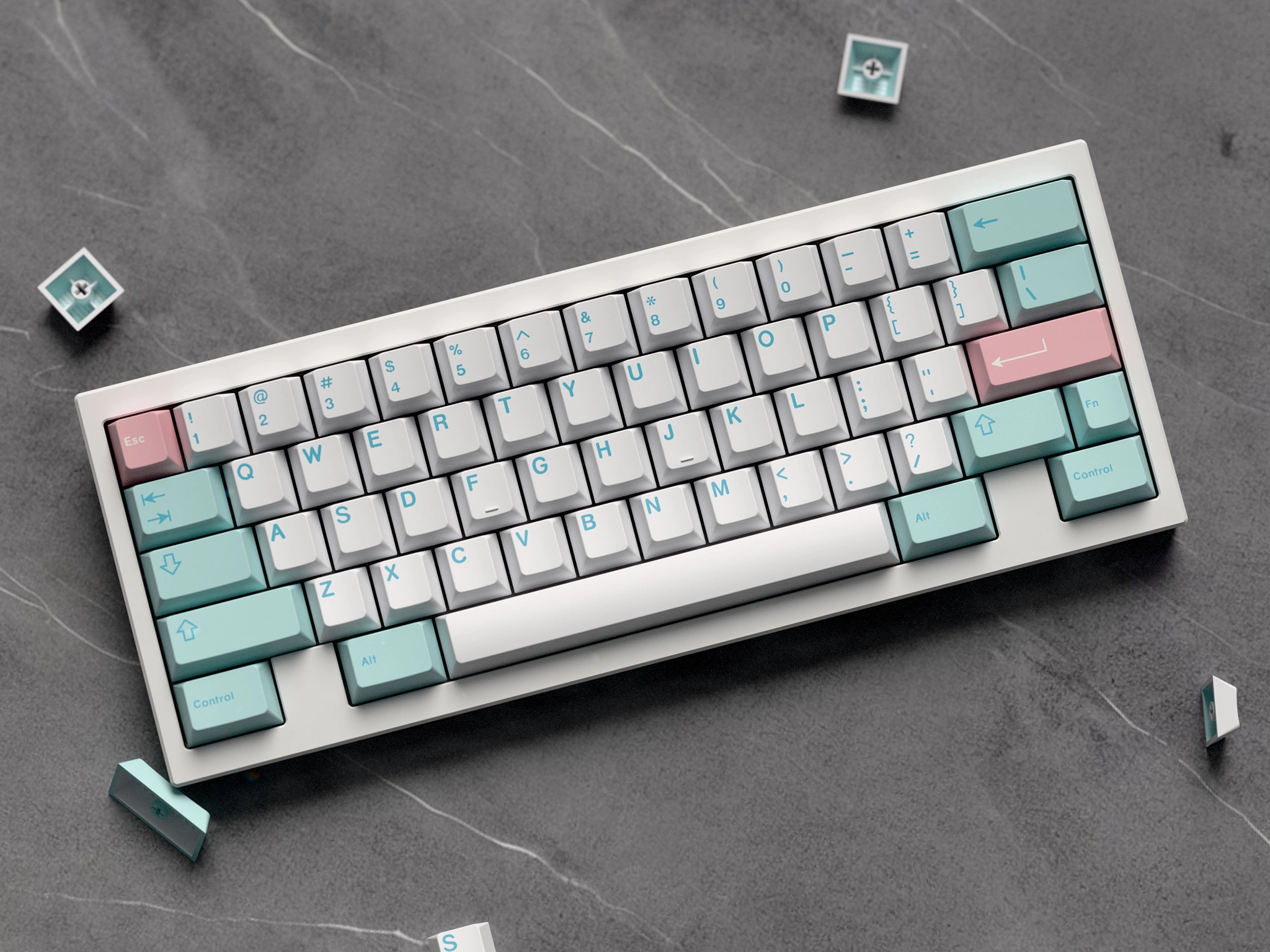 GMK CYL Noel R2 Keycaps