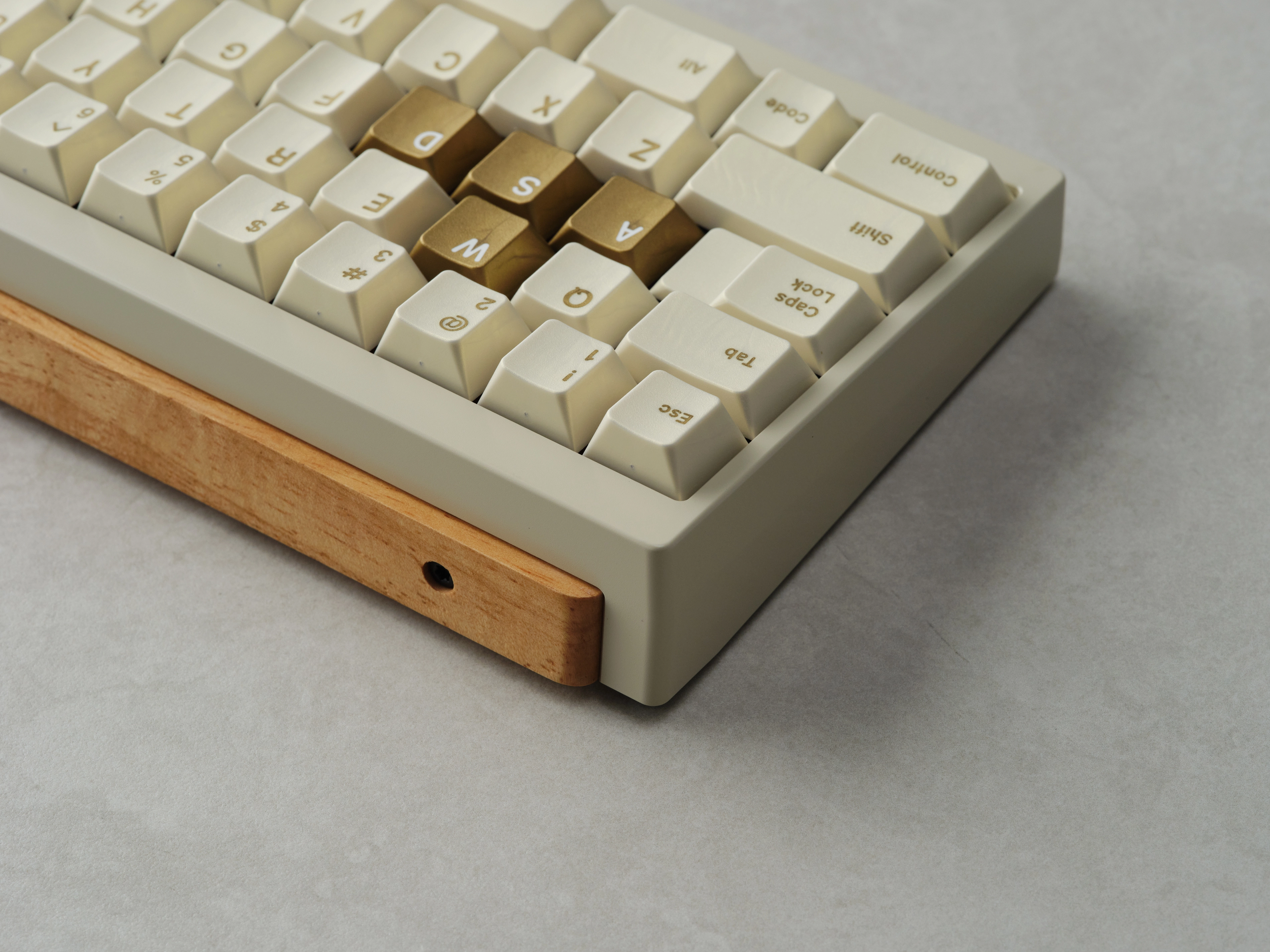 GMK CYL 6Siege Winners Circle Keycaps