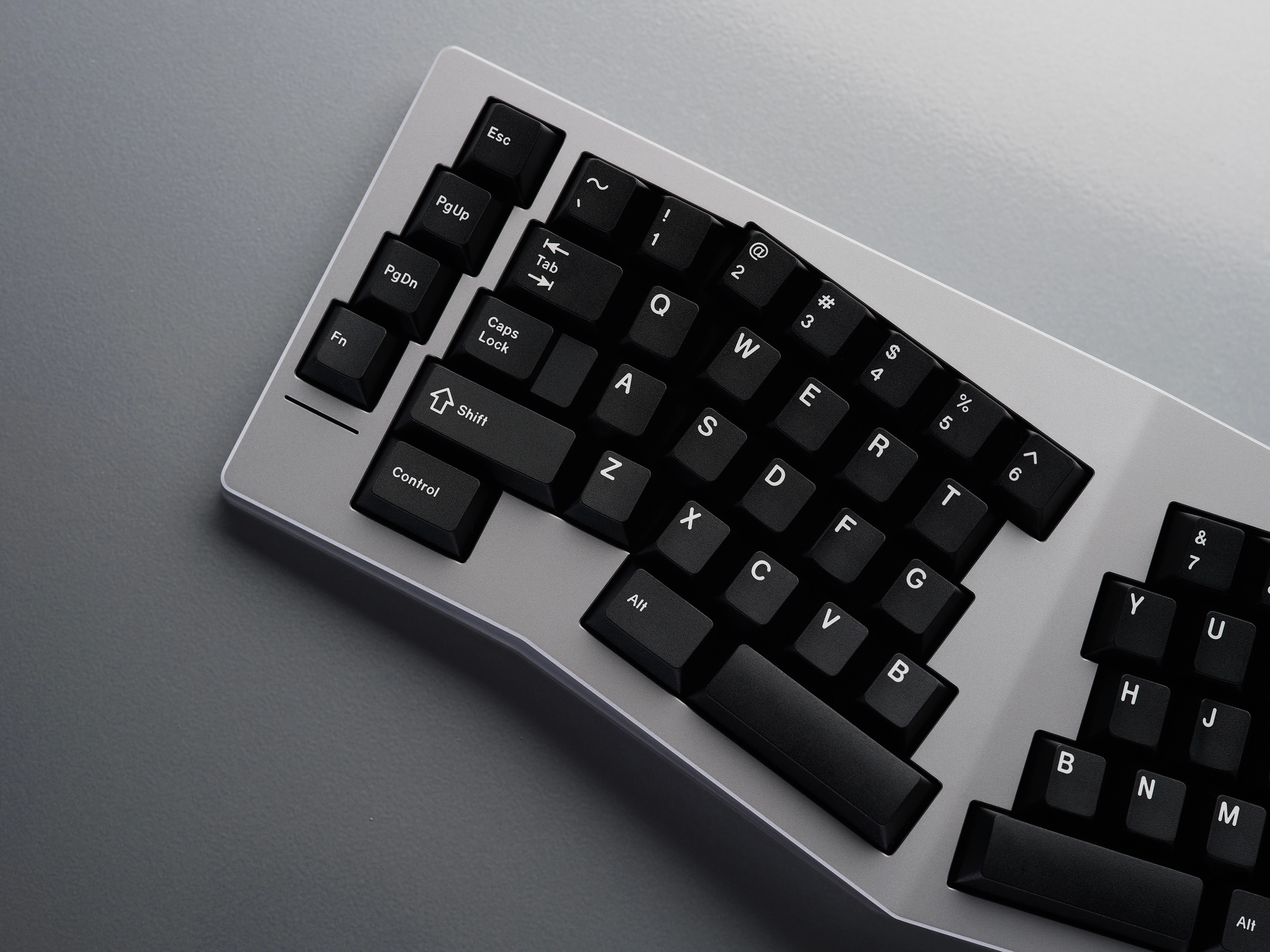 GMK CYL WoB (White on Black) Keycaps